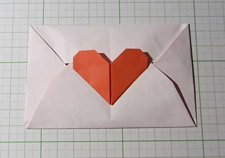 折り紙でハート付き封筒の作り方 簡単でかわいい折り方を写真で解説 はてなq A